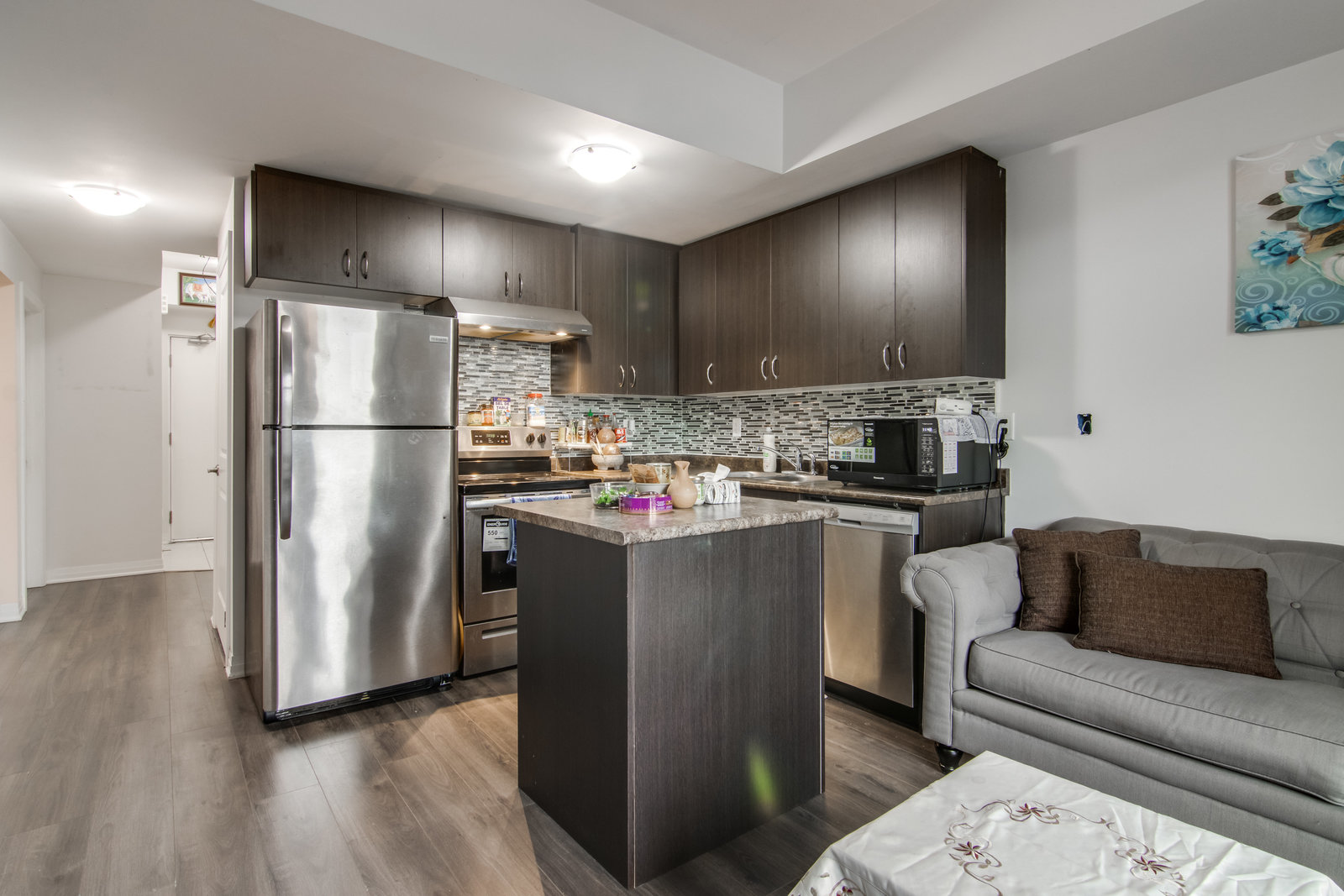 1359 Neilson Road