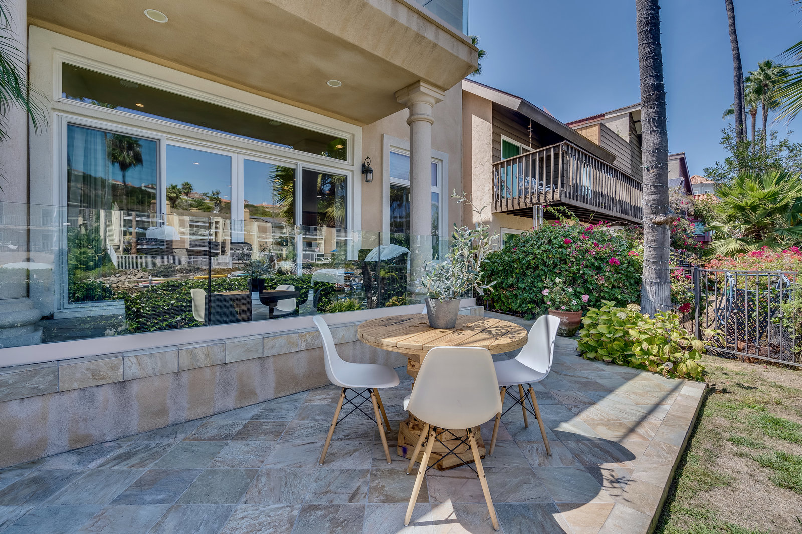 4529 Roshan 4529 Cove Drive #101