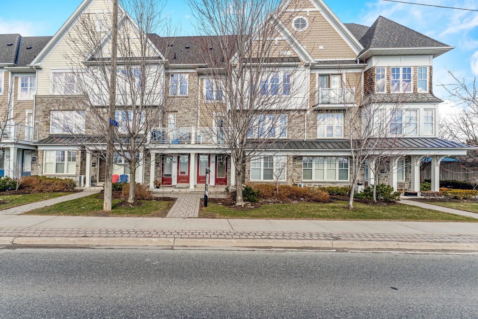 1437 Lakeshore Road East